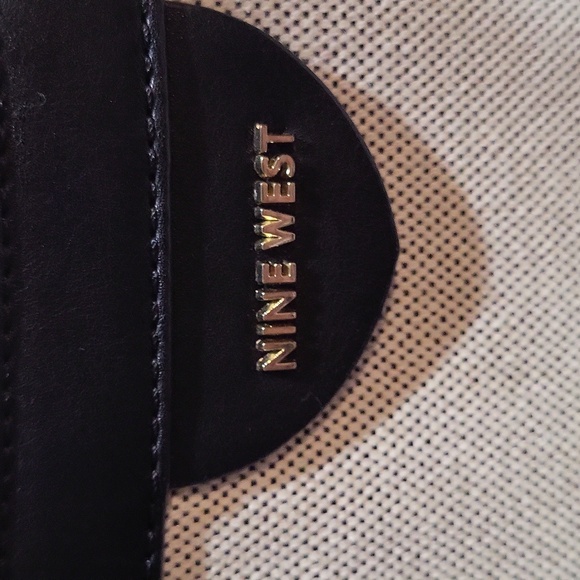 Nine West Bag - Picture 4 of 16